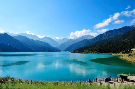 喀纳斯喀纳斯 禾木 五彩滩 魔鬼城5日游