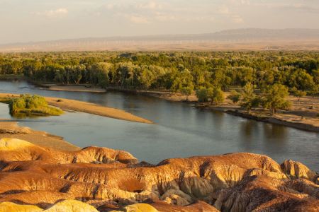 新疆旅游冬季喀纳斯+禾木村+五彩滩+火车往返5日游